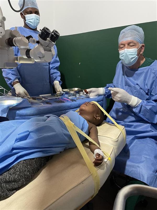 Équipe médicale de terrain